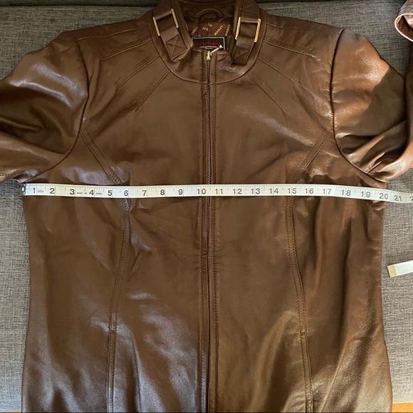 Bradley Bayou Brown Leather Jacket Sz M Zip Front, pleat/stitching detail - Picture 11 of 14